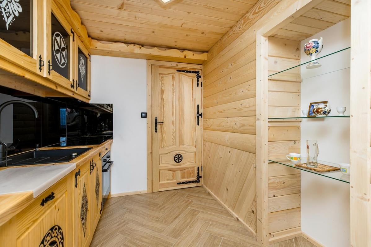 Willa Cizemka- Sauna, Teznia Solankowa ブコビナ・タトシャンスカ エクステリア 写真